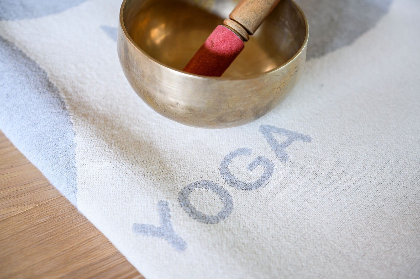Yoga_LMN4593